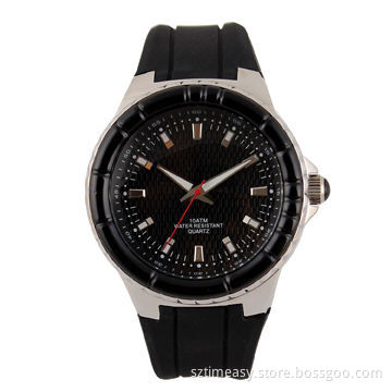 Brand Watch with Silicone Strap, Suitable for Men and Women